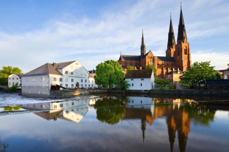 Uppsala: Private Walking Tour with a Local Guide - The Experience: Structure and Flow