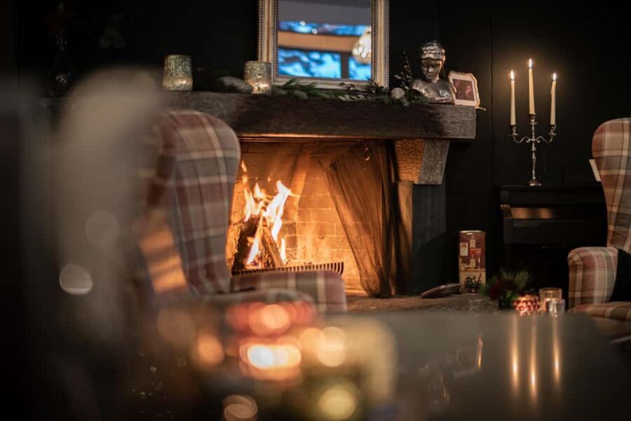 Valais evening with raclette and cheese fondue - What to Expect During the Evening