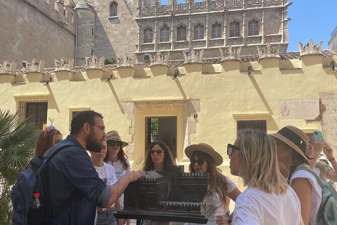 Valencia City Tour: A Treasure Hunt Experience - What Makes This Tour Stand Out