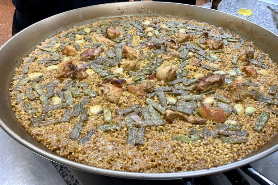 Valencia: Evening Guided Paella Workshop, Tapas, and Drinks - What You’ll Do During the Experience