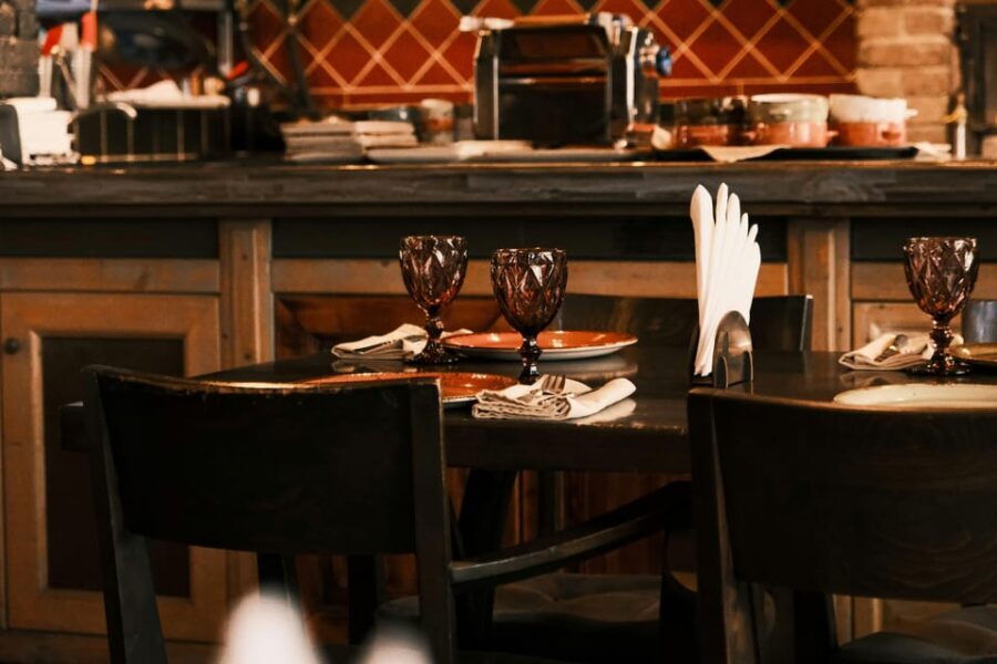 Valencia: NY Holiday Dinner in a Local House - What’s Included and What You Should Know