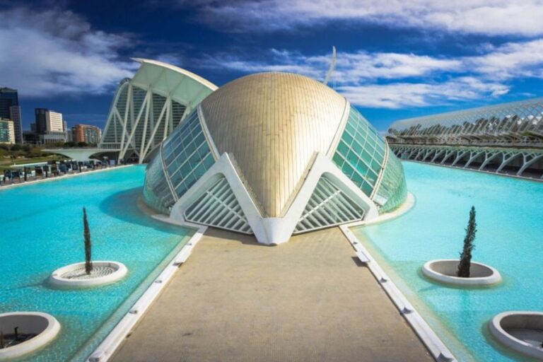 Valencia: Private Architecture Tour with a Local Expert - Is This Tour Right for You?