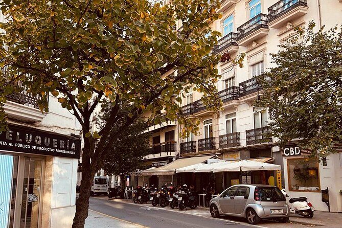 Valencian Art Nouveau: A Self-Guided Walk Through Eixample - The Building of the House of Swallows and Its Story