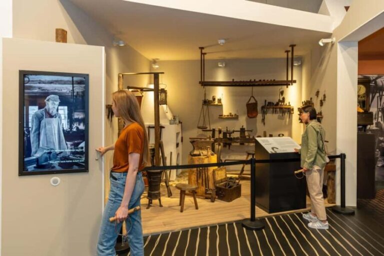 Velbert: Combo ticket for the German Castle and Fittings Museum - Who Will Love This Experience?