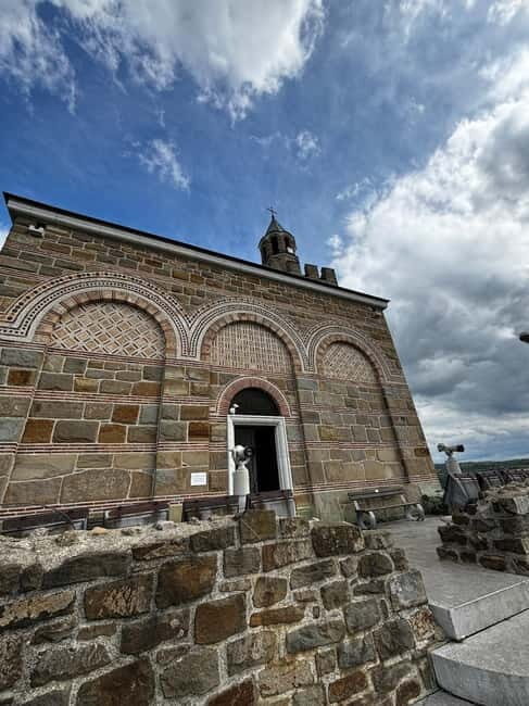 Veliko Turnovo-Bulgarian old capital and Arbanasi - How the Tour Works: From Sofia to Veliko Tarnovo and Arbanasi