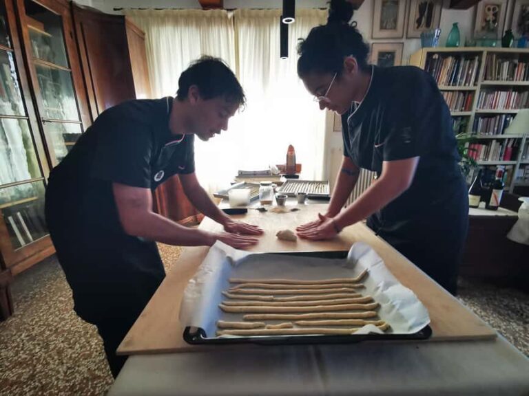 Venice: Cooking Class with Tiramisu and Pasta Making - What the Reviews Say