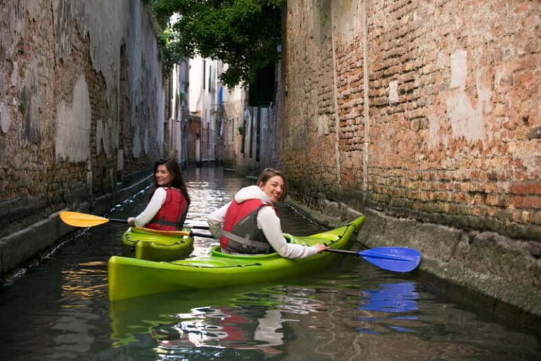 Venice: Guided Canal Kayak Tour at Day, Night, or Sunset - The Experience: What to Expect
