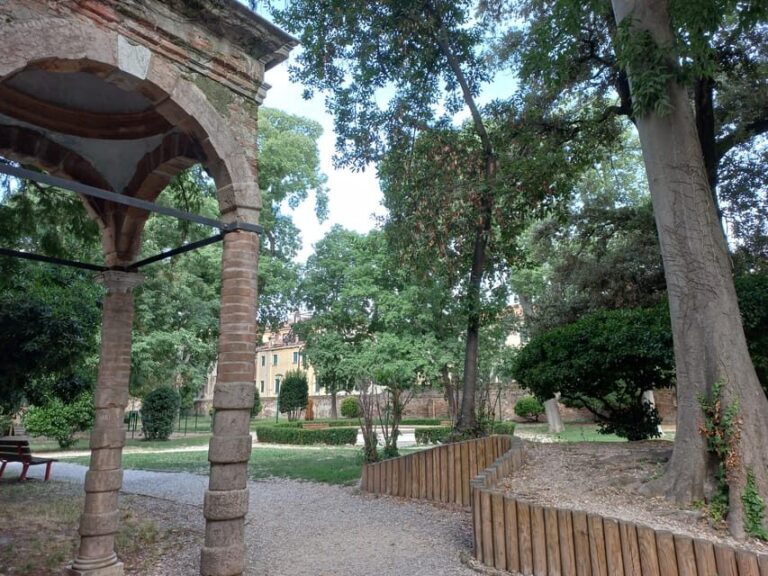 Venice: Hidden Gems and Secrets Walking Tour - Is It Worth the Price?