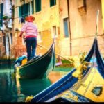 Venice: Private Serenade Gondola Tour - 30 minutes - The Experience of a Serenade