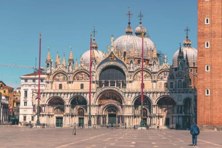 Venice: St. Mark's, Doge's Palace, Rialto, and Gondola Tour - Details That Make a Difference