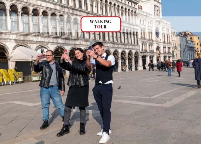 Venice: St Marks, Rialto & Instagrammable Gems Walking Tour - The Gondola Ride: A Scenic Waterway Escape