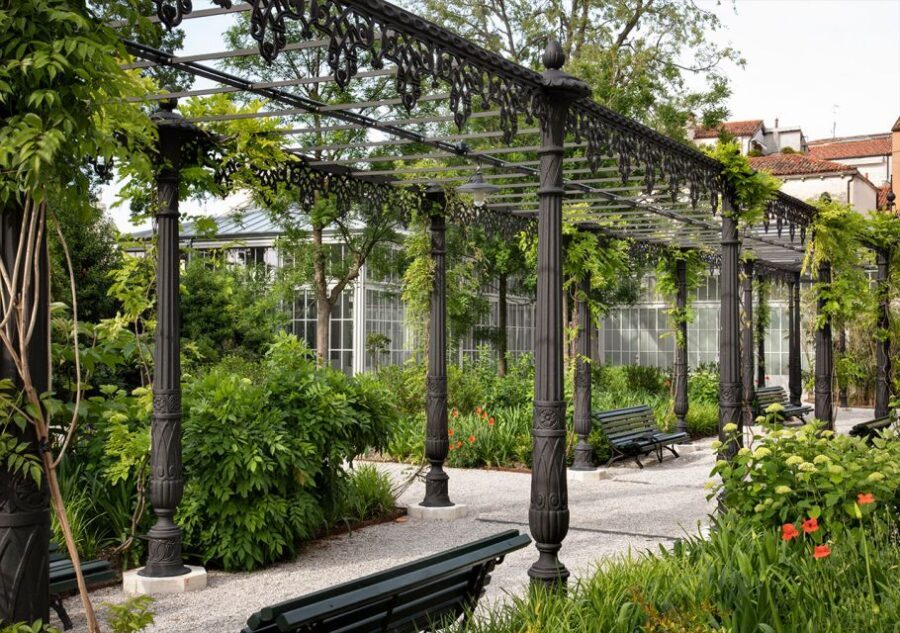 Venice: St. Mark's Square Royal Gardens Light Lunch - The Experience Breakdown