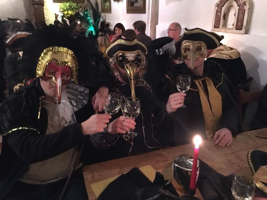 Venice: Venetian Style Carnival Pub Crawl - What to Expect from the Venetian Style Carnival Pub Crawl