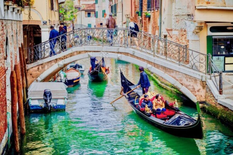 Venice: Walking Tour & Gondola Ride - The Walking Tour: A Closer Look