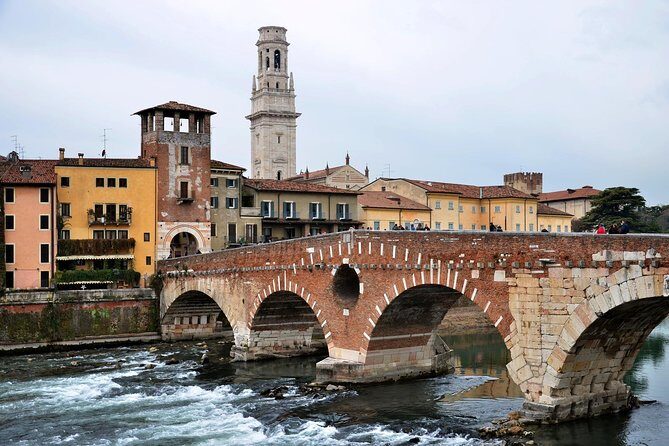 Verona : City Center Walking Tour with expert Local Guide - Starting Point: Piazza Bra