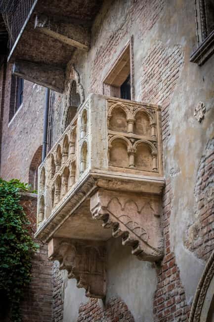 Verona: Guided Walking Tour with Local Guide - The Experience Provider