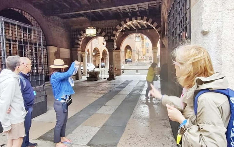 Verona: Walking Sightseeing City Tour with Local Guide - Why We Think It’s a Good Fit