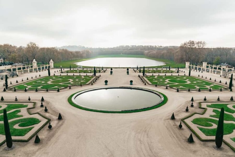 Versailles: Entry ticket & Private Apartments VIP Tour - The Experience in Detail