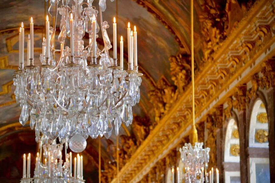 Versailles Palace Guided Experience and Gardens Entry 10 PPL - Who Should Consider This Tour?