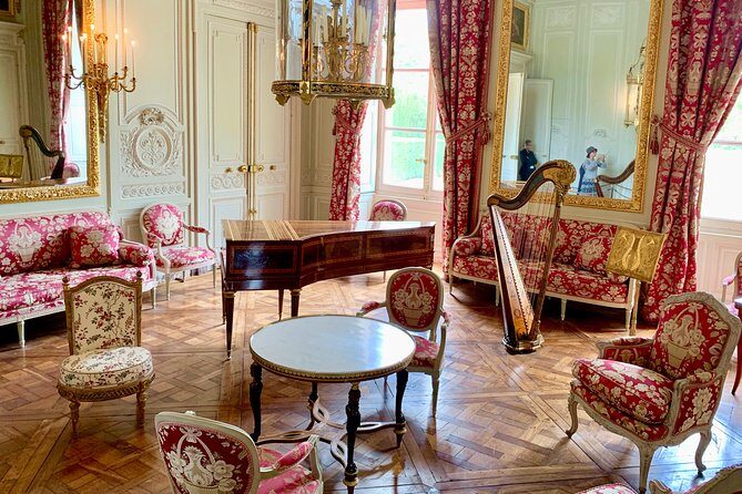 Versailles Palace & Marie-Antoinette's Estate Full Day Private Tour from Paris - What Sets This Tour Apart