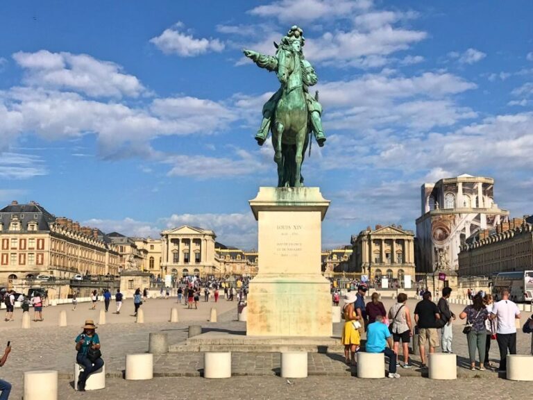 Versailles: Skip-the-Line Guided Palace Tour and Full Access - The Experience Itself: What to Expect