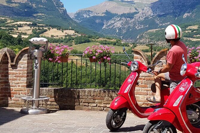 Vespa tour with written guide of Marche in Valdaso - Practical Tips for Your Vespa Tour