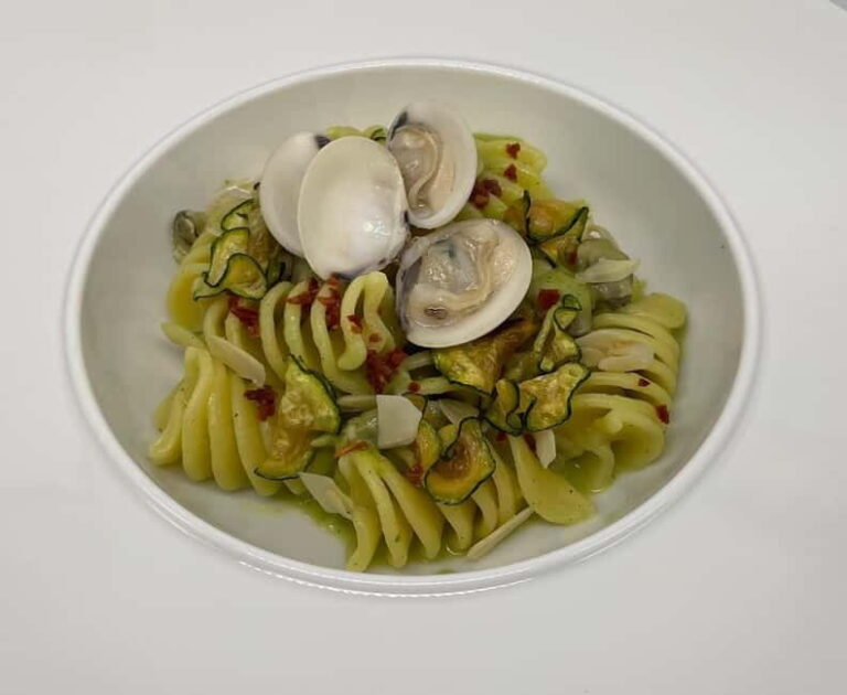 Vesuvius National Park: Cooking class and food and wine tour. - Who is this experience ideal for?