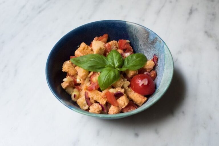 Viareggio: Dining Experience at a Local's Home - What the Reviews Say: Authenticity and Hospitality