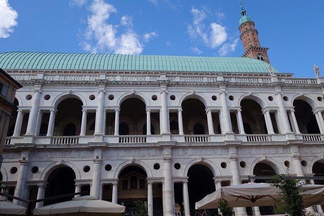 Vicenza City Sightseeing Walking Tour of Must-See Sites With a Local Guide - Key Points
