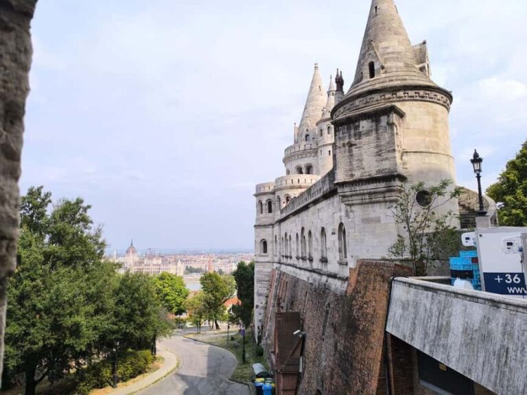 Vienna: Bratislava and Budapest Day Trip with Guide - The Itinerary: What to Expect