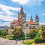 Vienna: Insta-Perfect Walk with a Local - Why We Think It’s a Good Deal