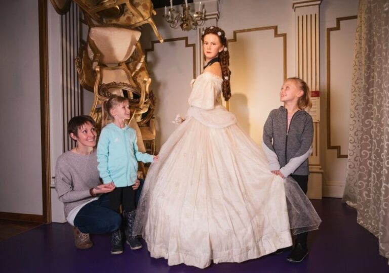 Vienna: Madame Tussauds Admission Ticket - The Value of This Experience