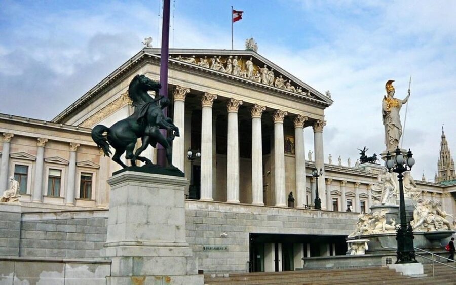 Vienna: Private Half-Day Sightseeing Tour with a Local - The Itinerary and Stops