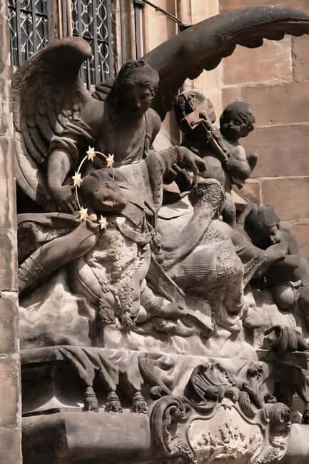 Vienna: Private tour to Prague - The Journey Begins: From Vienna to Prague in Style