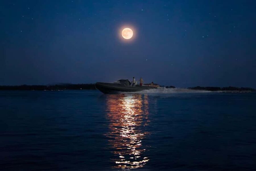 Villasimius: Night Boat Tour with Vermentino Tasting - What to Expect from the Villasimius Night Boat Tour