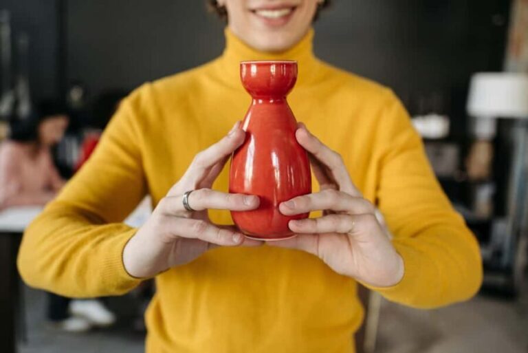 Vilnius: Private Ceramics Workshop with Refreshments - A Closer Look at the Ceramic Experience