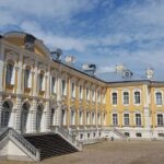 Vilnius to Riga Day Trip: The Hill of Crosses, Rundale Palace and Bauska Castle - What the Reviews Say