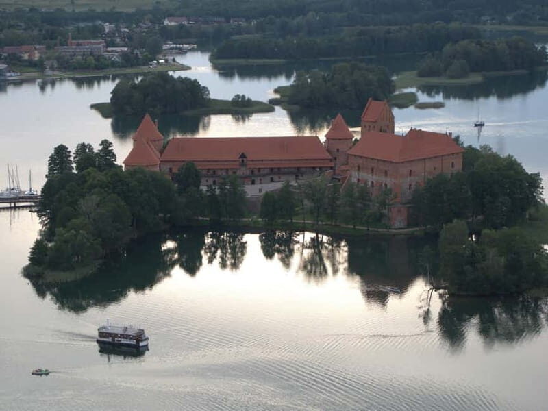 Vilnius: Trakai Tour with Audio Guide and Minibus Transfers - Who Should Consider This Tour?