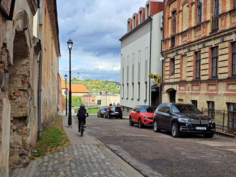 Vilnius: Walking Tour with a Local Guide - Small groups - The Itinerary: A Step-by-Step Look