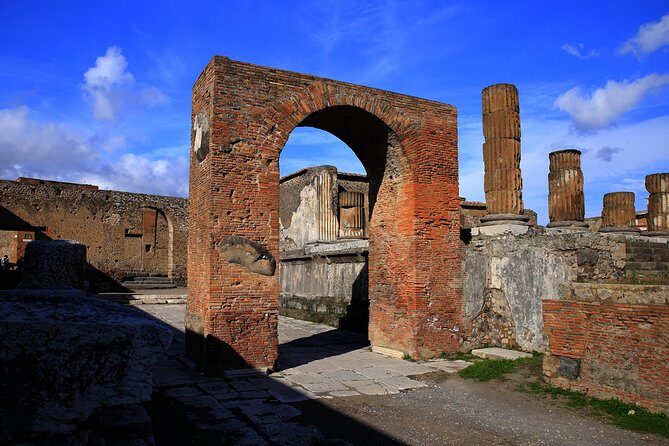 VIP Pompeii Tour including Newly Opened Houses With Archaeologist - What Travelers Are Saying