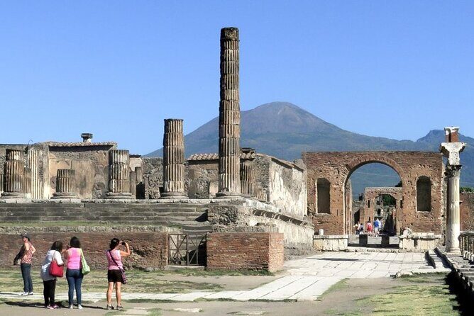Visit of Pompei and Wine Tasting with Lunch from Amalfi - Who Will Love This Tour?