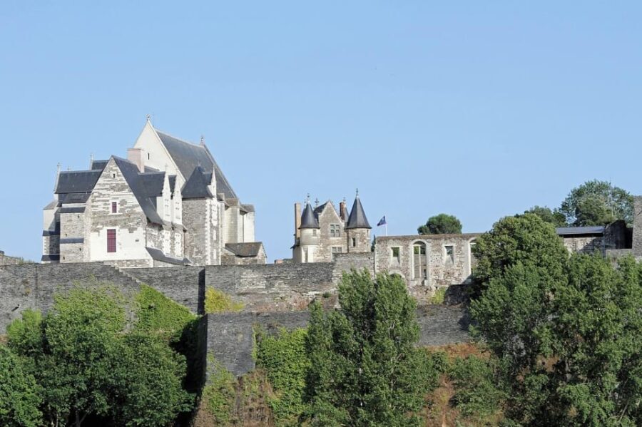 Visit to the Château d'Angers and wine tasting - Is It Worth the Price?