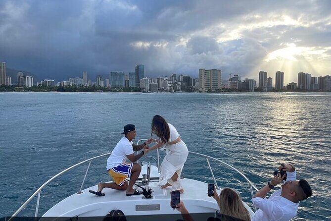 Waikiki Sunset Boat Cruise - The Experience on Board