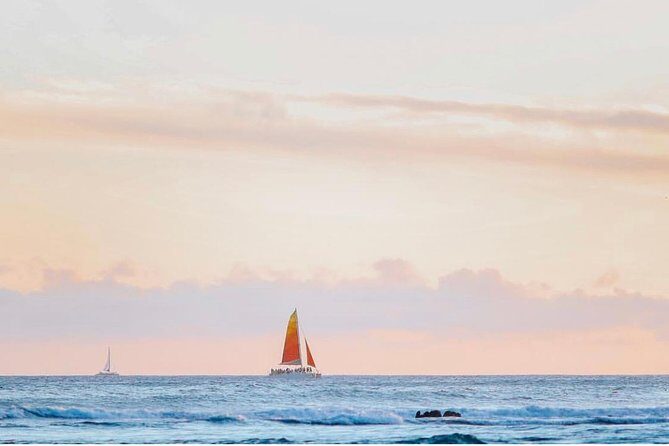 Waikiki Sunset Cocktail Sail with Open Bar - Is This Cruise for You?