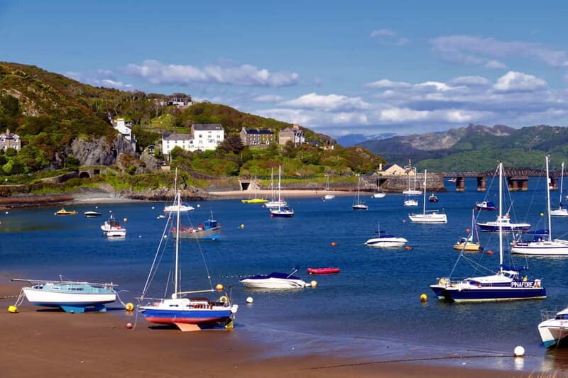 Wales' West Coast: Online Road Trip Travel Guide - Breaking Down the Itinerary and Destinations