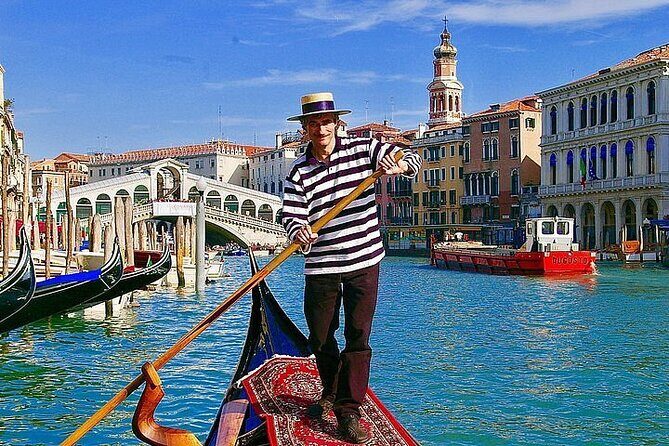 Walking Tour and Enchanting Gondola Journey in Venice - What Real Travelers Say