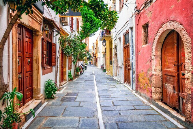 Walking tour around the corners of the archeological city of Rethymno - A Deep Dive into the Rethymno Walking Tour