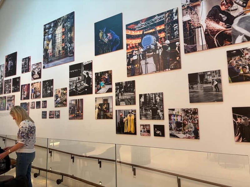 Walking tour: Covent Garden; ghosts and theaters with tarot cards at the end - The Historic and Haunted Stops