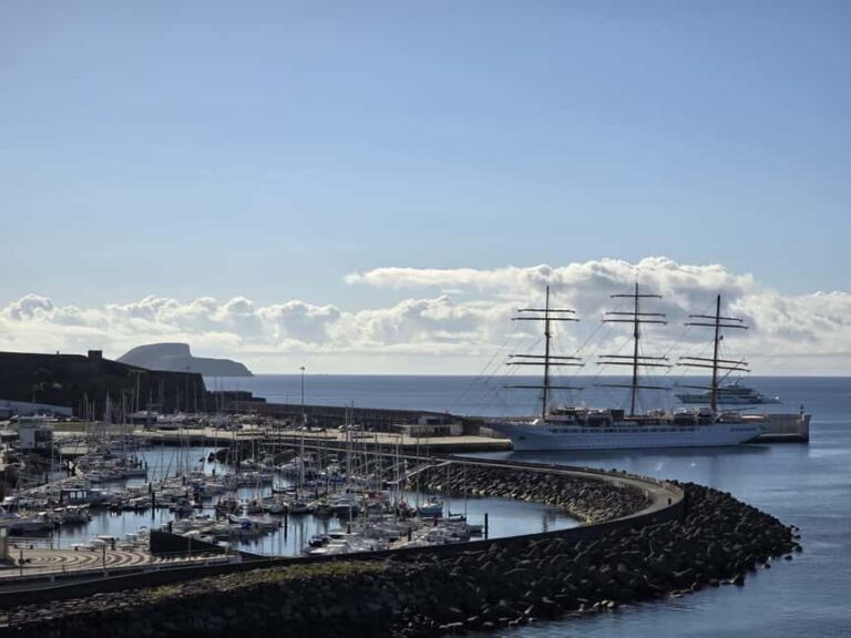 Walking tour of Angra do Heroísmo - The Highlights in Detail