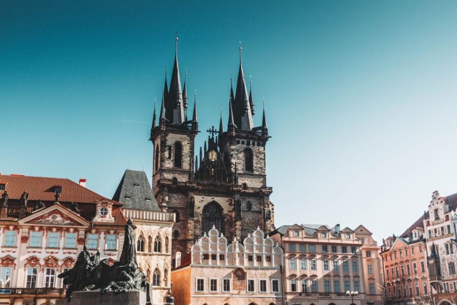 Walking tour of Prague in french: Old Town & Charles Bridge - What to Expect from the Tour